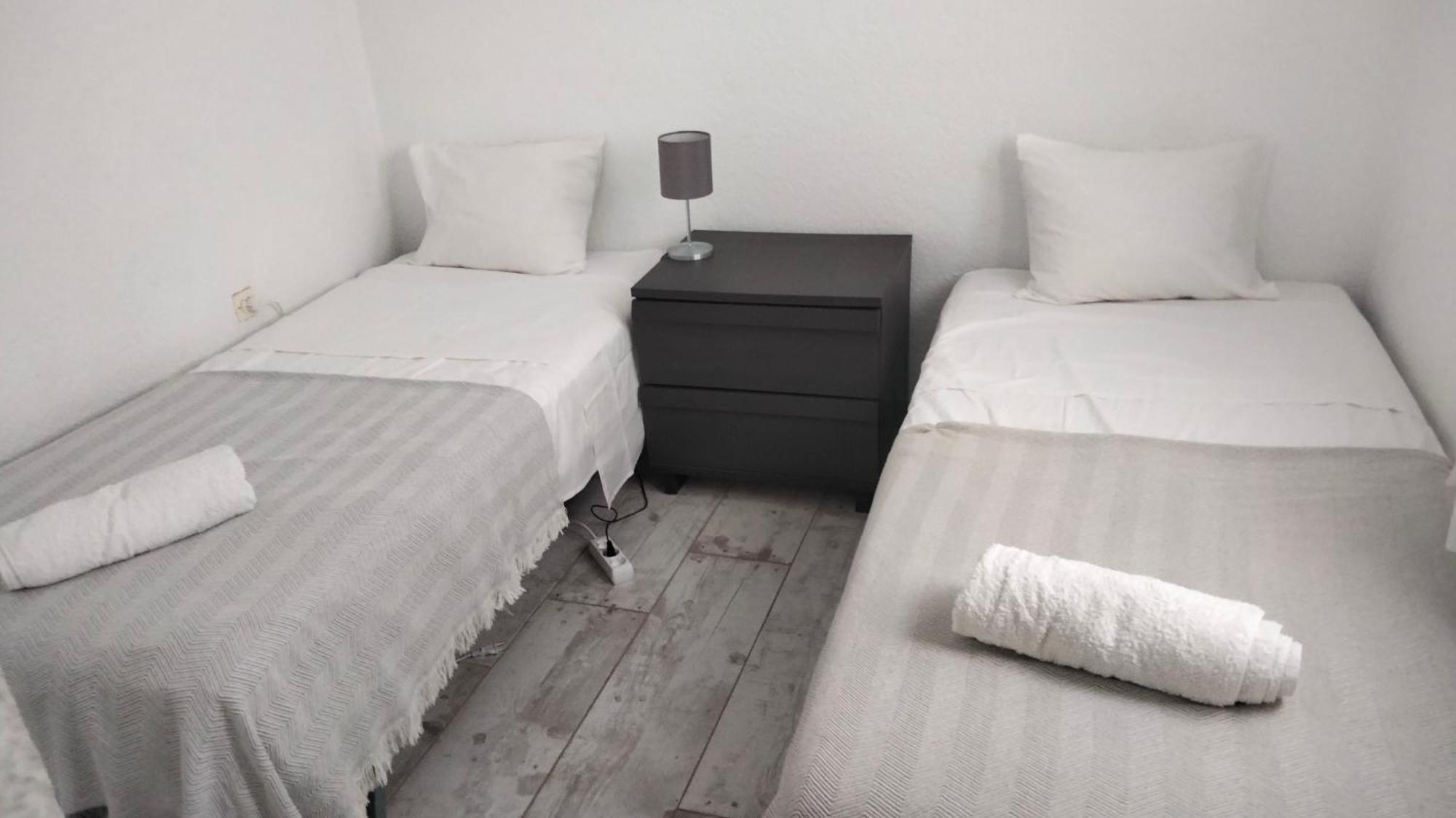Beachfront Apartment With Private Parking Sant Pol De Mar Zewnętrze zdjęcie
